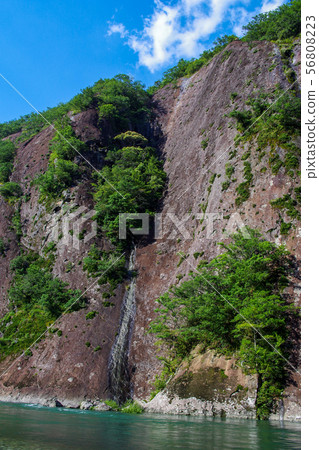 Kogitsugawa monolithic rock 56808223