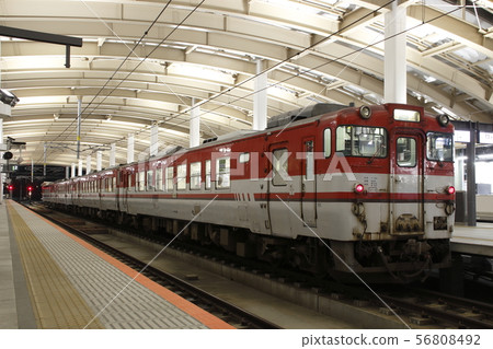 Banetsu West Line Kiha 40/47(新潟色/ 4輛車) Banetsu West Line Kiha 40/47(新潟色/ 4輛車) 56808492