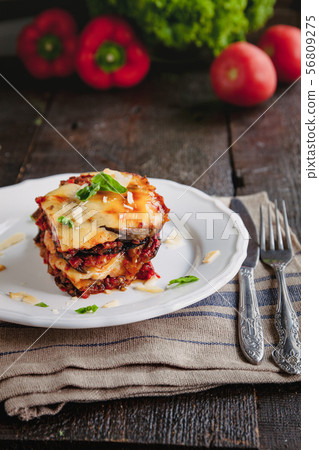 tradicional Parmigiana di melanzane: baked tradicional Parmigiana di melanzane: baked 56809275