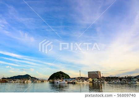 夏天的金崎漁港[福岡] 56809740