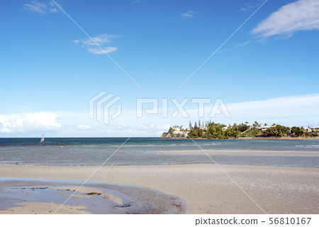 從新喀裡多尼亞,Grand Terre島和Magenta灣觀看Gran Fulmi 從新喀裡多尼亞,Grand Terre島和Magenta灣觀看Gran Fulmi 56810167