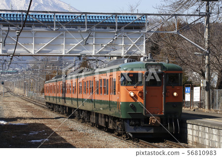 Kita-Shinano Line系列115（湘南色） 56810983