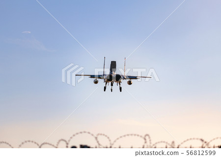著陸姿勢戰鬥機 著陸姿勢戰鬥機 56812599