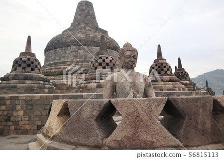 Boldubur temple, Indonesia 56815113