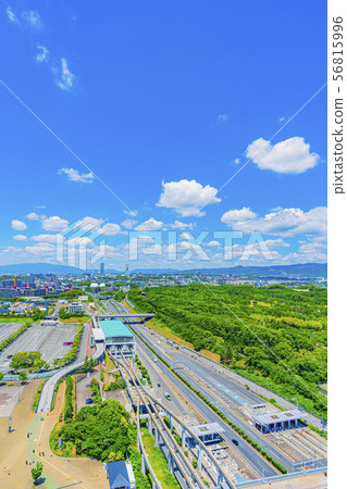 世博紀念公園站附近的大阪單軌鐵路 世博紀念公園站附近的大阪單軌鐵路 56815996