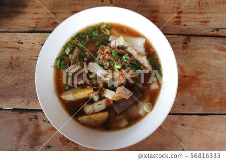 noodle, Chinese noodle or pork noodle 56816333