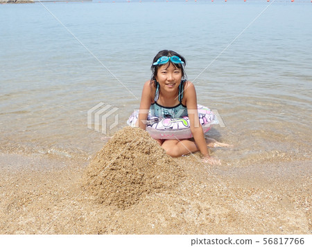 喜歡游泳的女孩 喜歡游泳的女孩 56817766