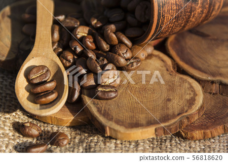 Fragrant coffee beans for morning coffee for breakfast 56818620