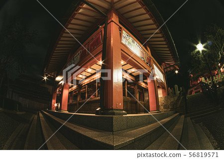 伏見稻荷 56819571