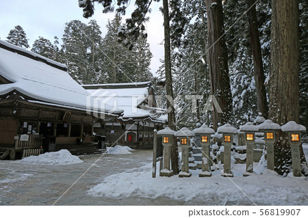 Koyasan Okunoin in winter 56819907