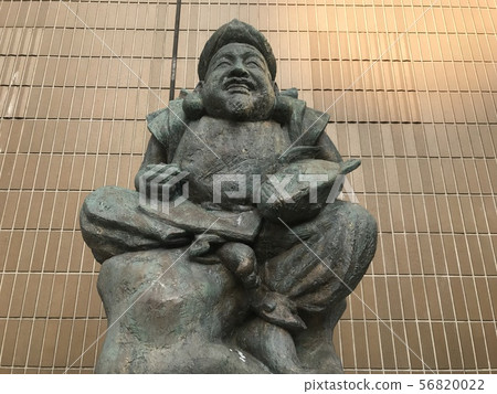 惠比壽雕像在東京澀谷區 惠比壽雕像在東京澀谷區 56820022