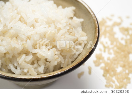 發芽的大米 56820298