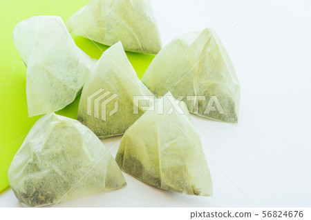 Triangle pack of green tea 56824676
