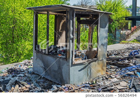 Burnt guard post 56826494