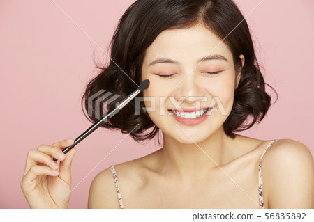Women beauty Women beauty 56835892