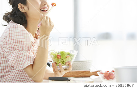 Female Lifestyle Cuisine Female Lifestyle Cuisine 56835967