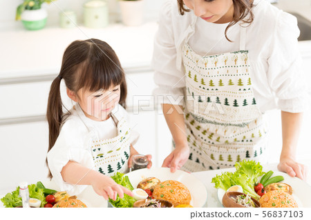 Kitchen, parent and child, help Kitchen, parent and child, help 56837103