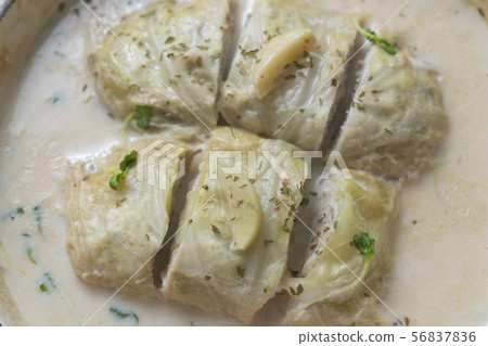 Roll cabbage 56837836