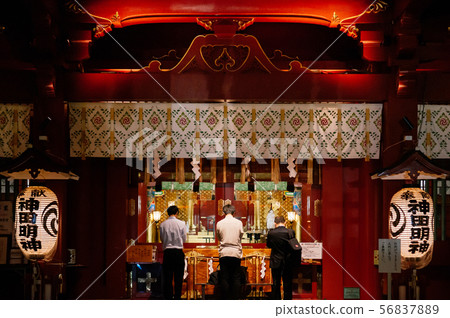 Kanda Myojin Shrine main gate grow in the dark at 56837889