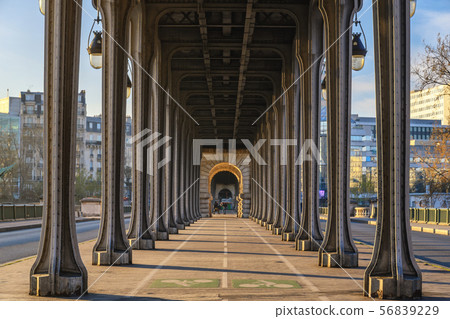 Paris France city skyline at Pont de Bir-Hakeim Paris France city skyline at Pont de Bir-Hakeim 56839229