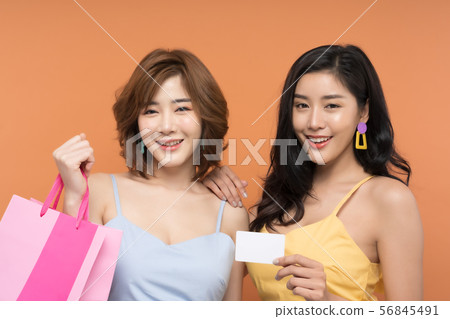 女性購物 56845491