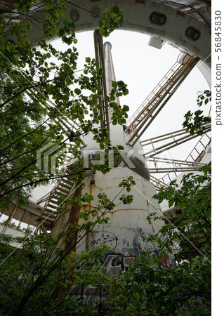 被破壞的旅館La彩虹天文台垂直射擊 被破壞的旅館La彩虹天文台垂直射擊 56845830