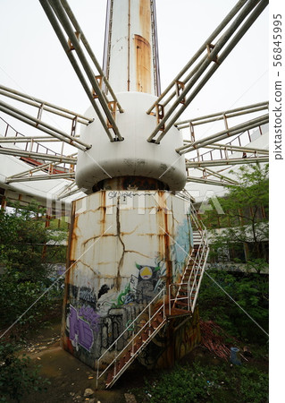 被破壞的旅館La彩虹天文台垂直射擊 56845995