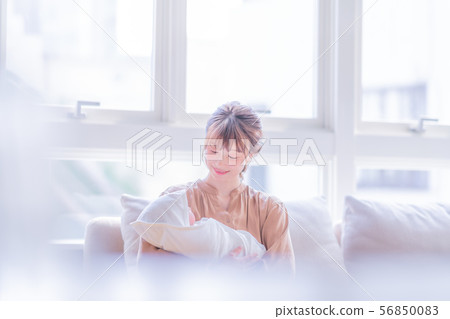 Lifestyle woman daytime woman natural light baby parenting indoor infant young childcare childcare Lifestyle woman daytime woman natural light baby parenting indoor infant young childcare childcare 56850083