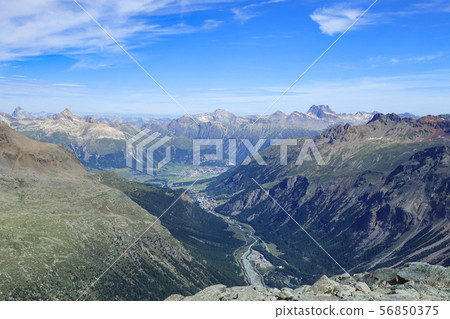 查看從蒙特珀斯（伯爾尼納阿爾卑斯山）的頂部 56850375