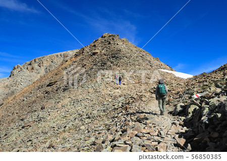 來自Diavolezza的Munt Perth登山 來自Diavolezza的Munt Perth登山 56850385