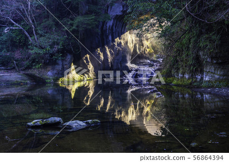 (Chiba Prefecture) Kameiwa Cave / Deep Groove Waterfall Kotobuki 56864394