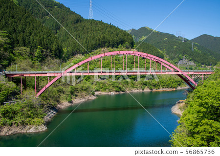 櫻花湖（秩父市）的Urayama Ohashi Urayama河景 56865736