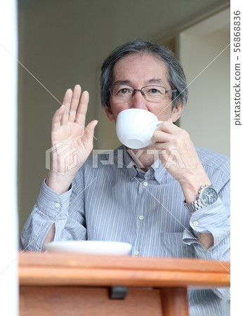 高級圖像揮手 56868836