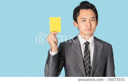 顯示黃牌的人 顯示黃牌的人 56873551