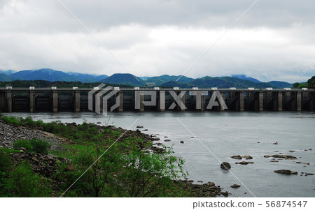 Han River, 63 Building, Pier Han River, 63 Building, Pier 56874547
