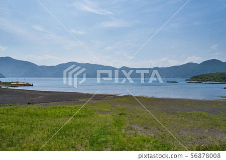 山梨縣本栖湖和潛水艇 56878008