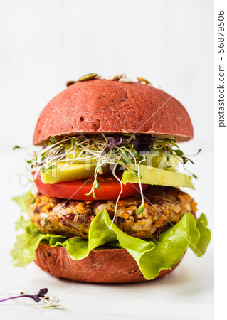 Pink vegan berger with beans cutlet, avocado Pink vegan berger with beans cutlet, avocado 56879506