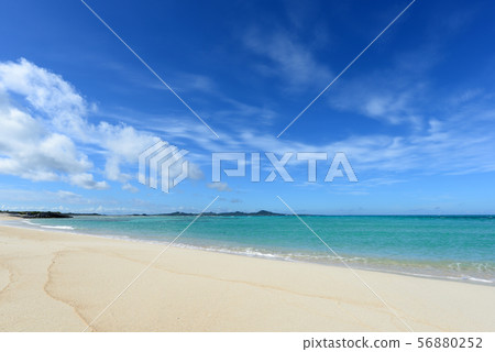 Beautiful sea and refreshing sky of Okinawa 56880252