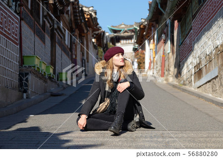 北村韓屋村的金發碧眼的外國女遊客 56880280