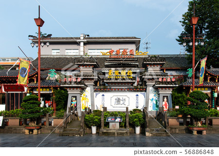 Chinese opera house in Chengdu Chinese opera house in Chengdu 56886848