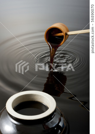 Black vinegar image Black vinegar image 56890070