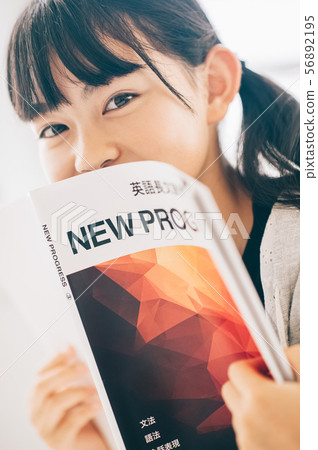 學習英語的女孩 學習英語的女孩 56892195