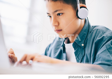 男孩筆記本 56892295