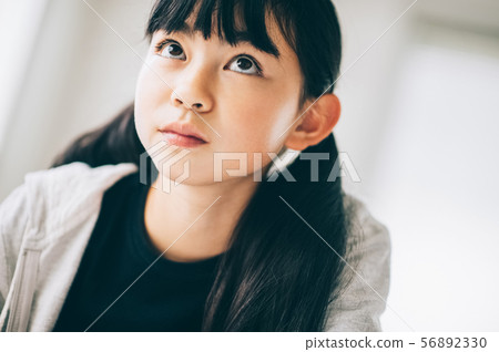 女孩補習學校學習 女孩補習學校學習 56892330