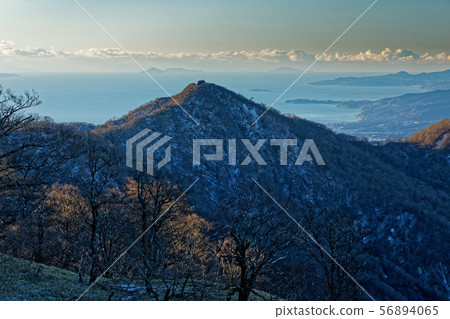 從Tanzawasan山脊線看到的Tonodake和Manazuru / Izu島嶼 56894065