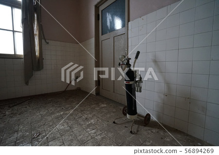 Ruins Kagawa Droid Clinic Waste Hospital Interior Horizontal Shot 56894269