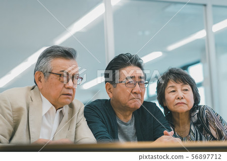 瘋狂的 瘋狂 生氣 56897712
