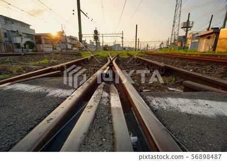 平交道口的鐵路 平交道口的鐵路 56898487