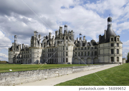 Chambord Castle 56899652
