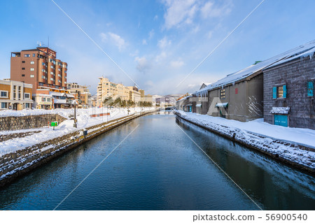 Beautiful landscape and cityscape of Otaru canal river in winter and snow season 56900540